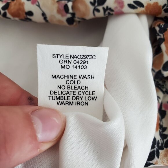 Fig & Flower Womens Silky Floral Long Sleeve Smocked Waist Dress XL S Slit Neck - Picture 8 of 12